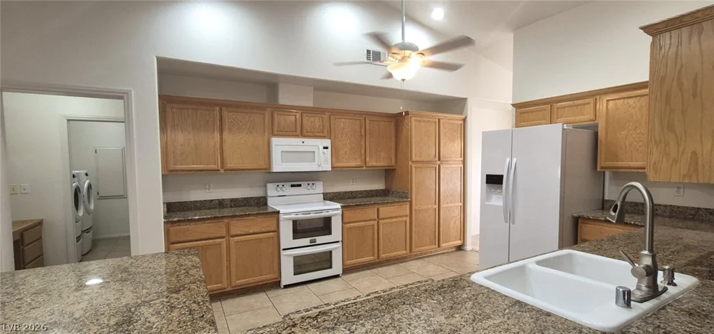 5241 Graystone, Pahrump, NV 89061
