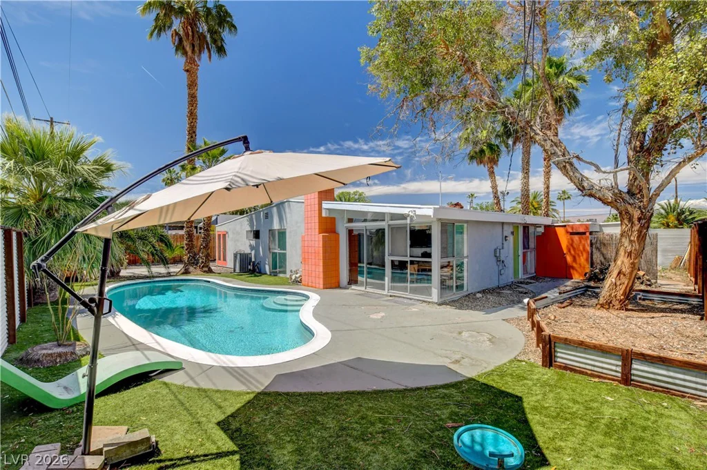 1995 Caballero, Las Vegas, NV 89169
