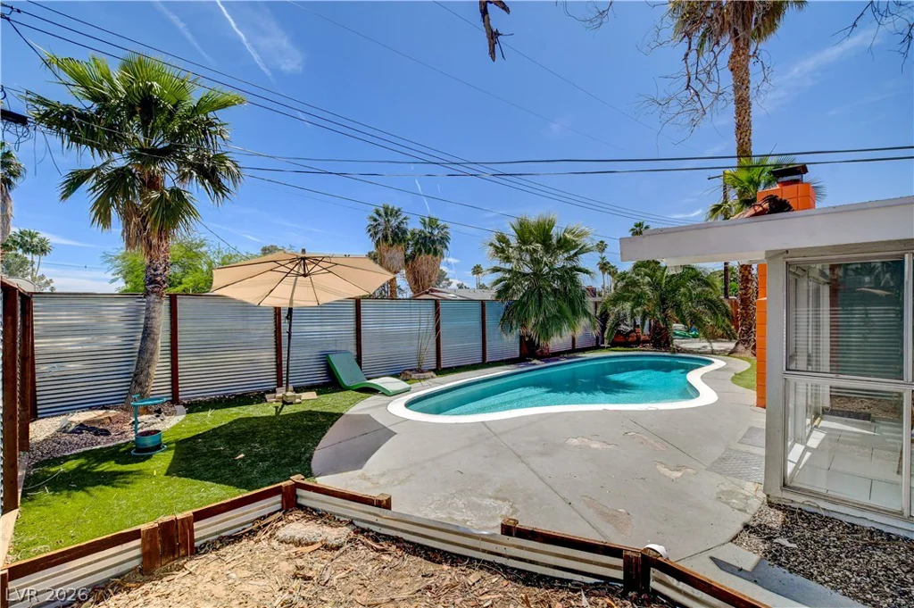 1995 Caballero, Las Vegas, NV 89169