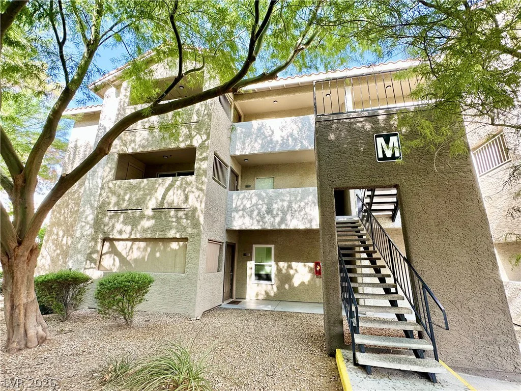 4200 Valley View, Las Vegas, NV 89103