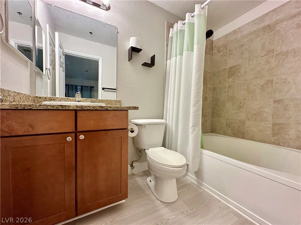 4200 Valley View, Las Vegas, NV 89103