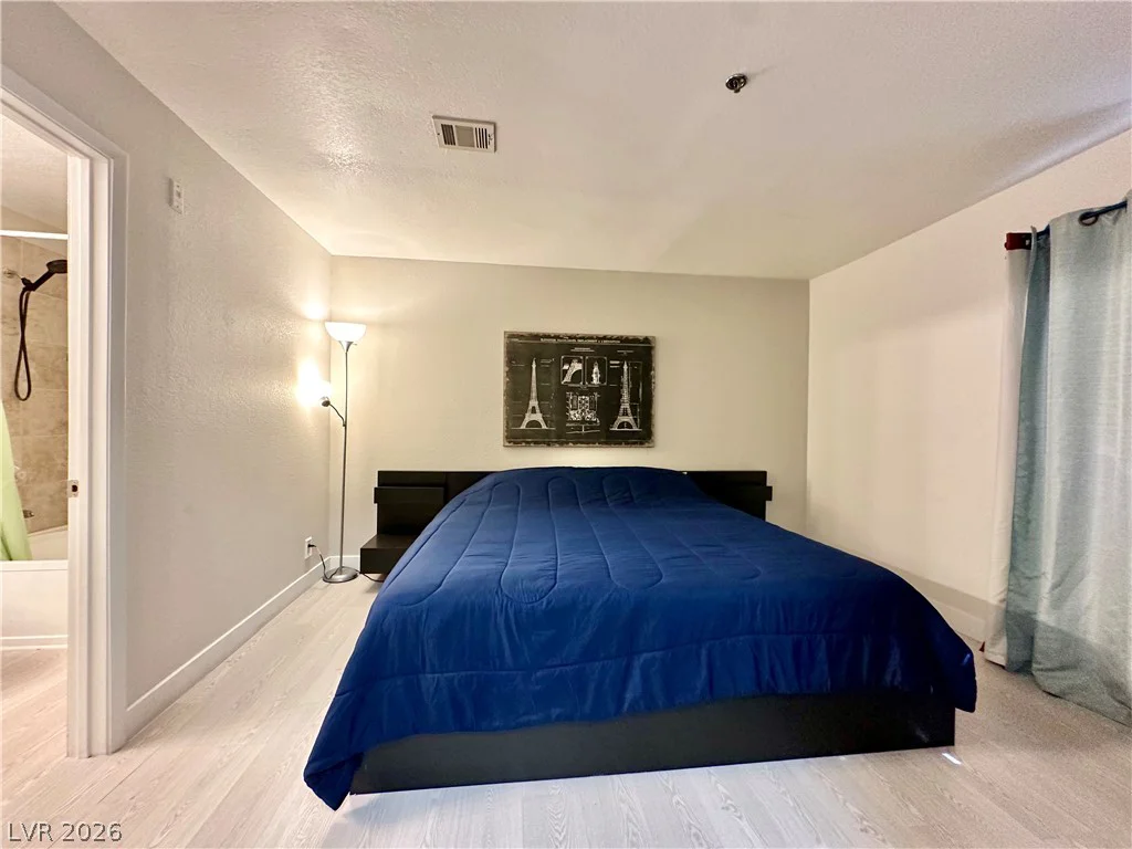 4200 Valley View, Las Vegas, NV 89103