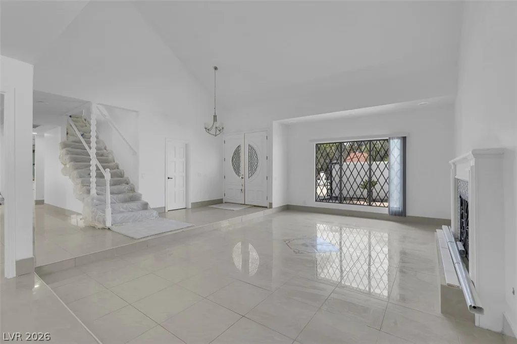 3200 Oakey, Las Vegas, NV 89102