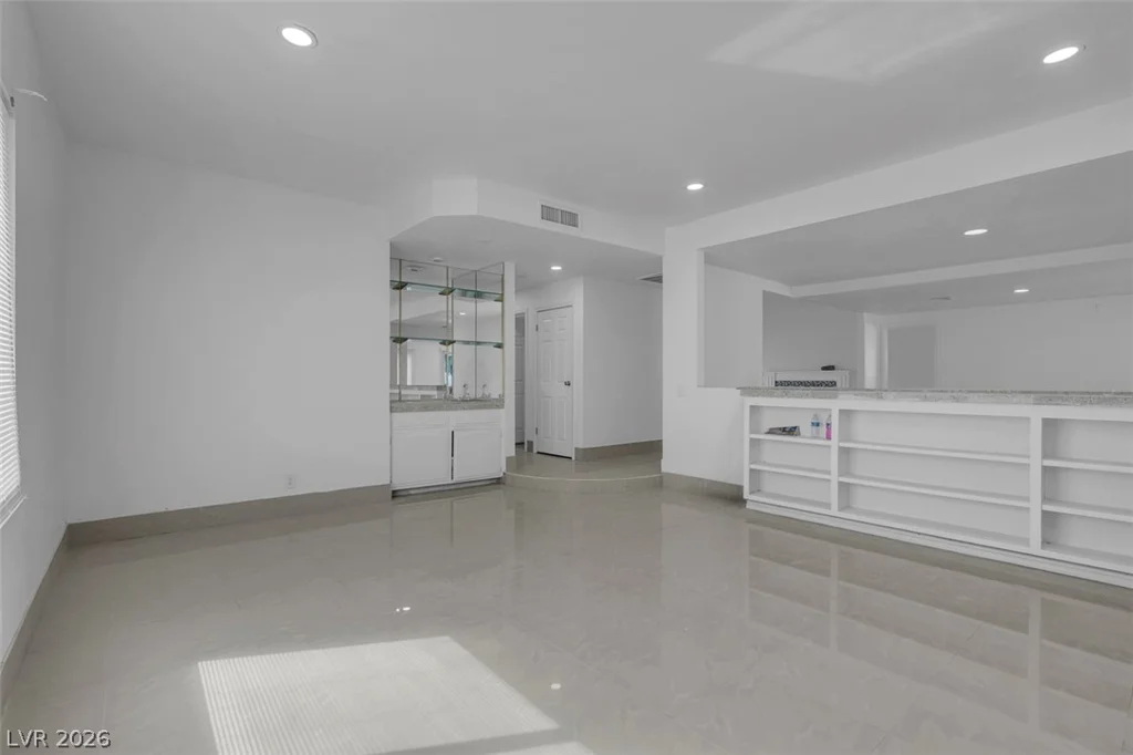 3200 Oakey, Las Vegas, NV 89102
