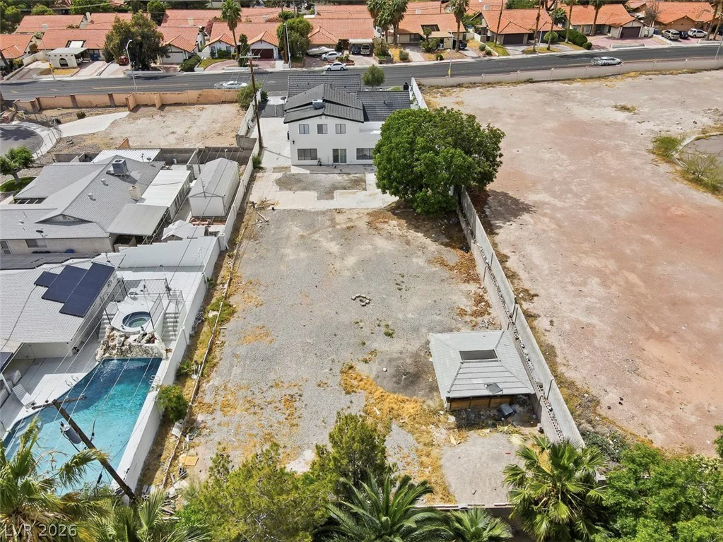 3200 Oakey, Las Vegas, NV 89102