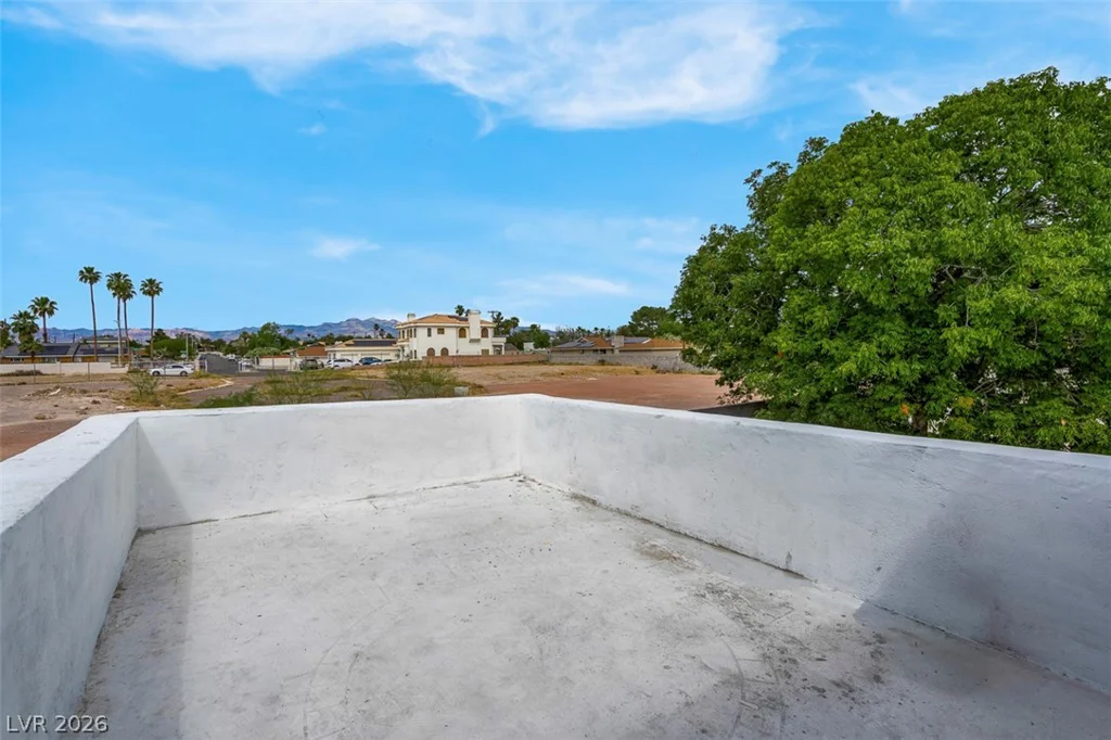 3200 Oakey, Las Vegas, NV 89102