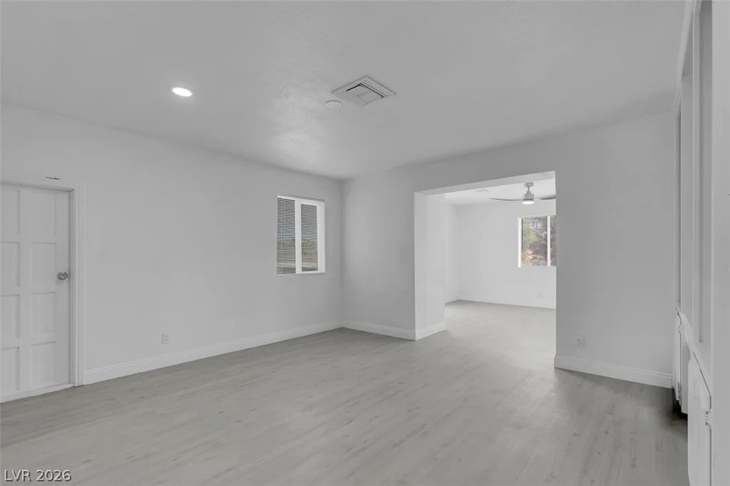 3200 Oakey, Las Vegas, NV 89102