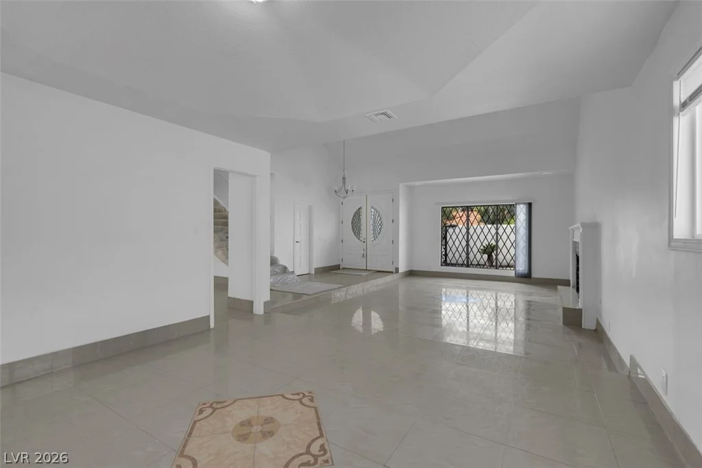 3200 Oakey, Las Vegas, NV 89102
