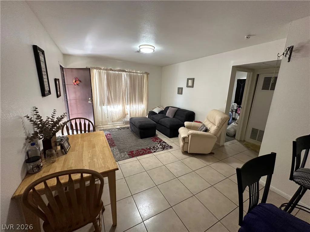 828 Held, Las Vegas, NV 89101