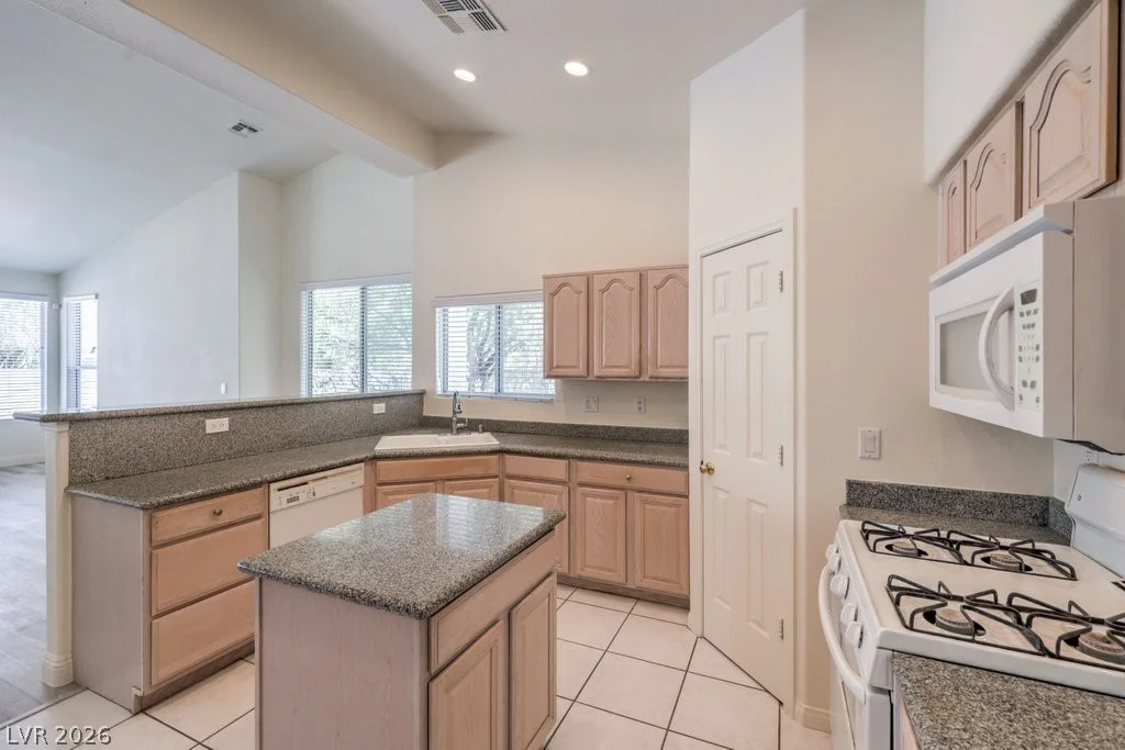 7728 Silver Wells, Las Vegas, NV 89149