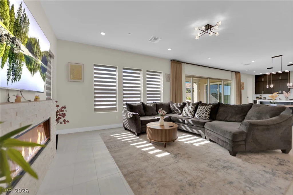 10663 Stone Ledge, Las Vegas, NV 89135