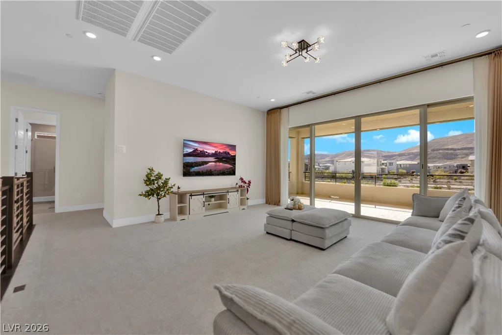 10663 Stone Ledge, Las Vegas, NV 89135
