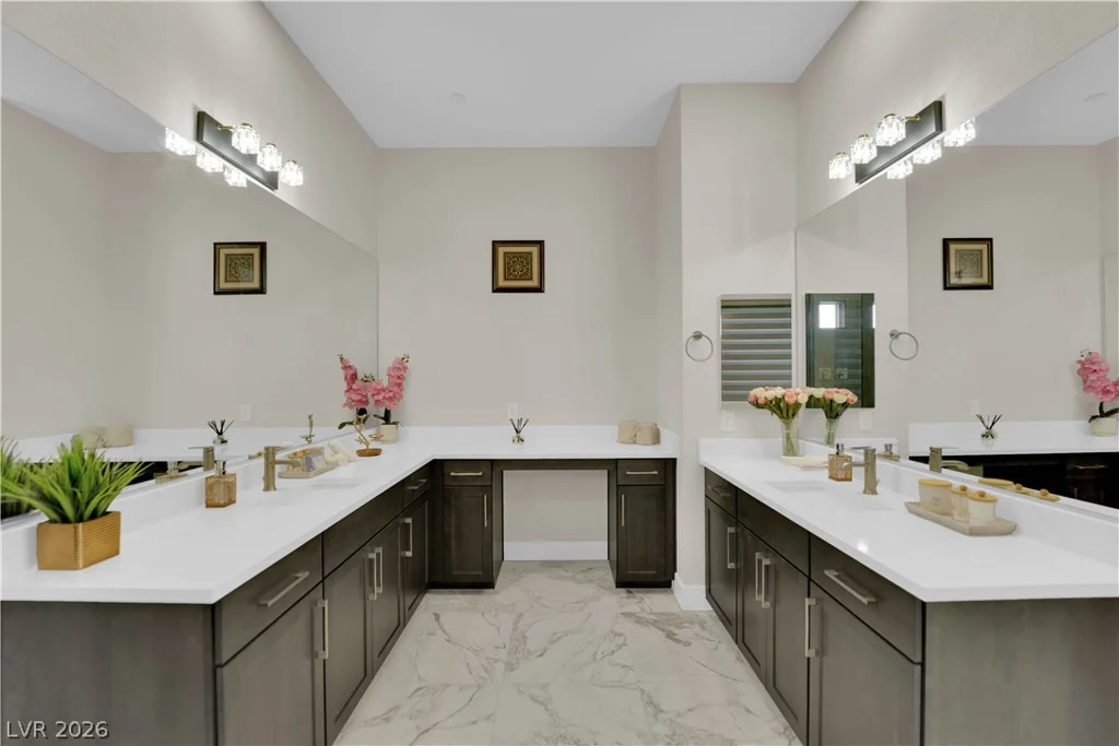 10663 Stone Ledge, Las Vegas, NV 89135