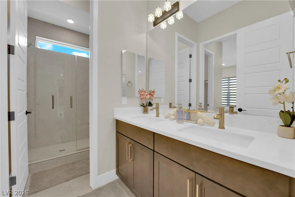 10663 Stone Ledge, Las Vegas, NV 89135