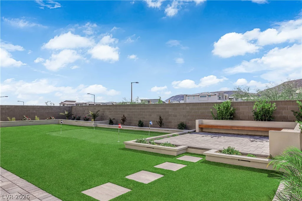 10663 Stone Ledge, Las Vegas, NV 89135
