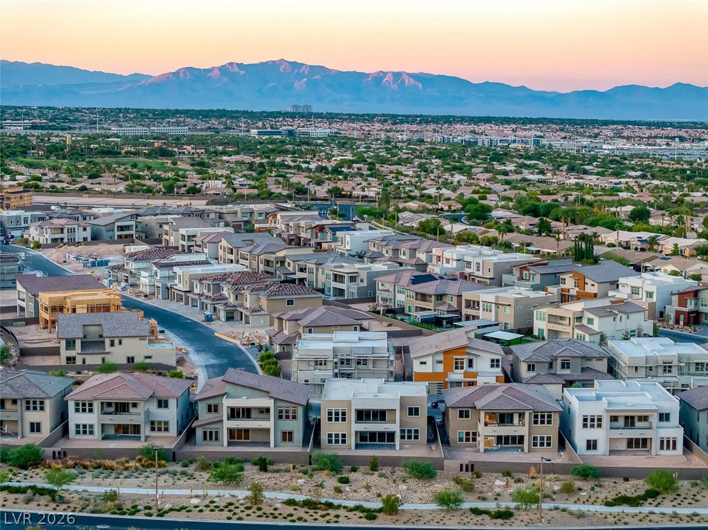 10663 Stone Ledge, Las Vegas, NV 89135
