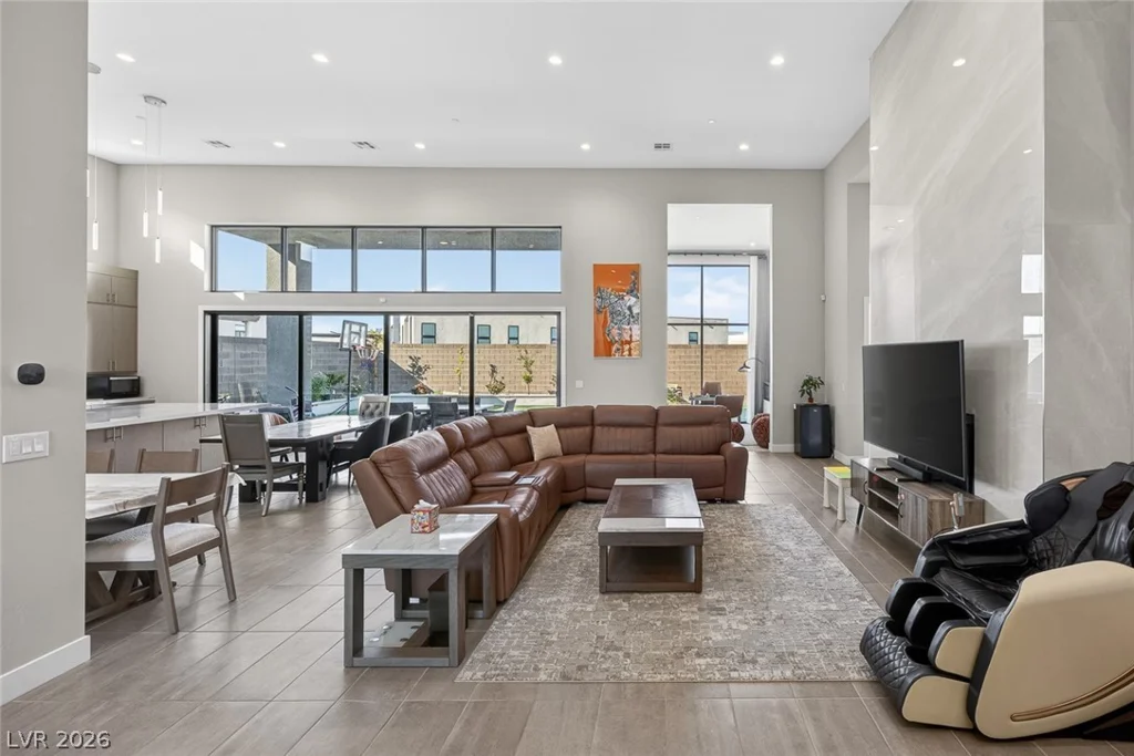10766 Agate Cliffs, Las Vegas, NV 89135