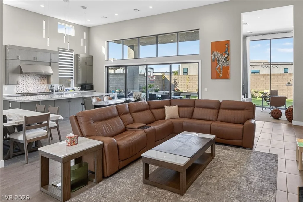 10766 Agate Cliffs, Las Vegas, NV 89135