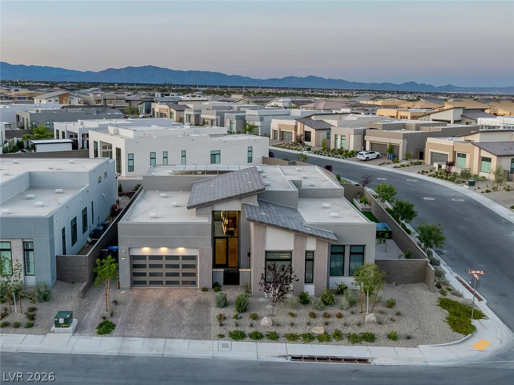 10766 Agate Cliffs, Las Vegas, NV 89135