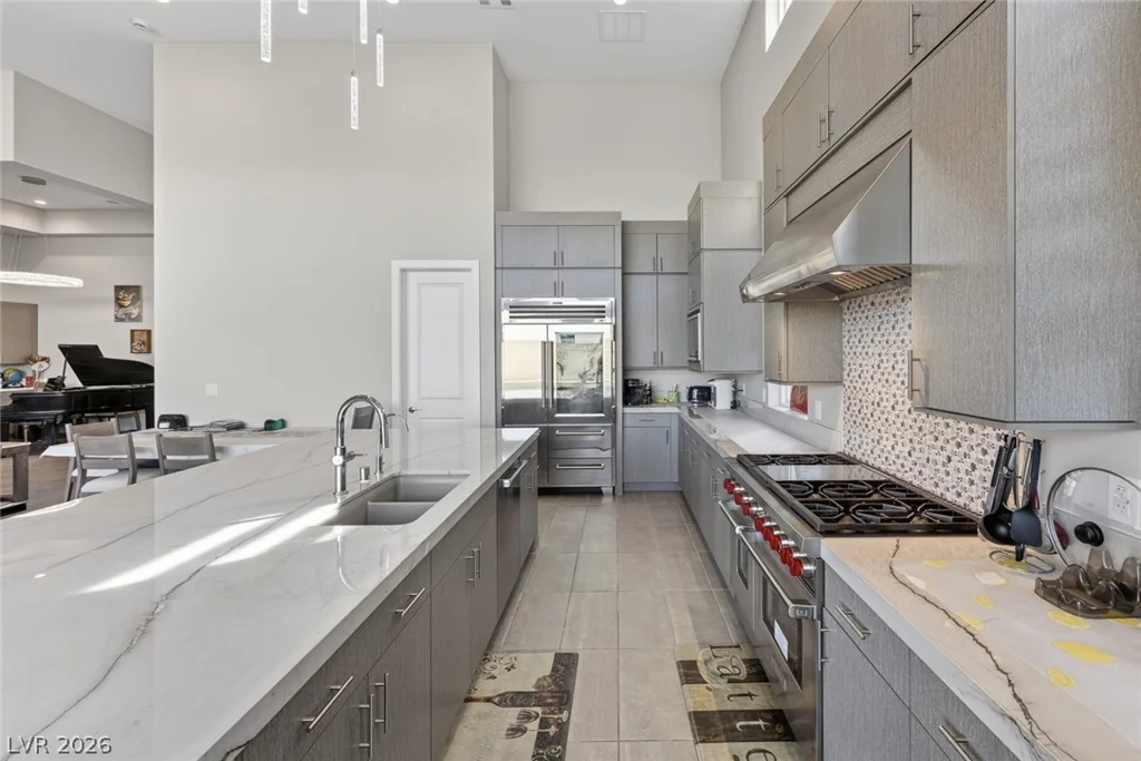 10766 Agate Cliffs, Las Vegas, NV 89135