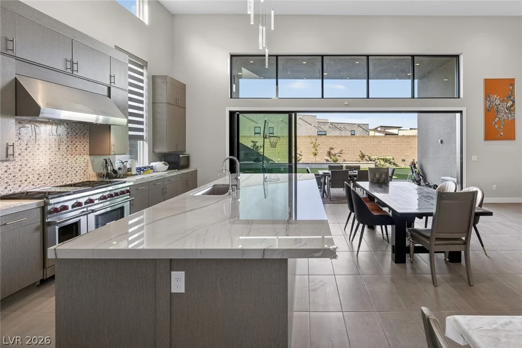 10766 Agate Cliffs, Las Vegas, NV 89135