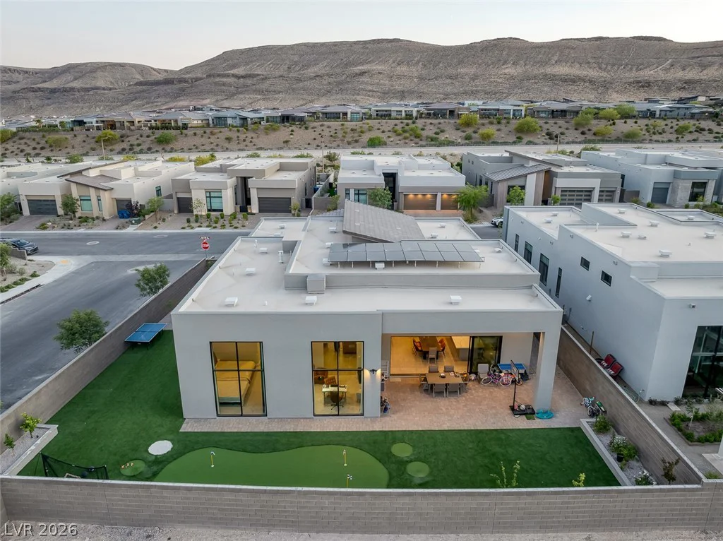 10766 Agate Cliffs, Las Vegas, NV 89135