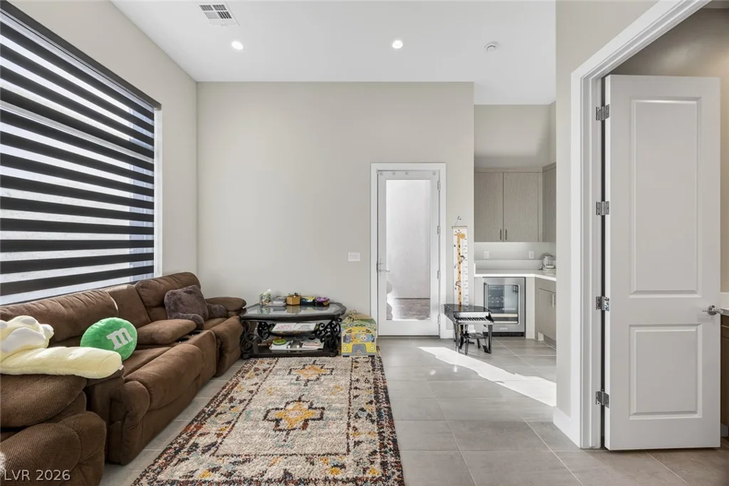 10766 Agate Cliffs, Las Vegas, NV 89135