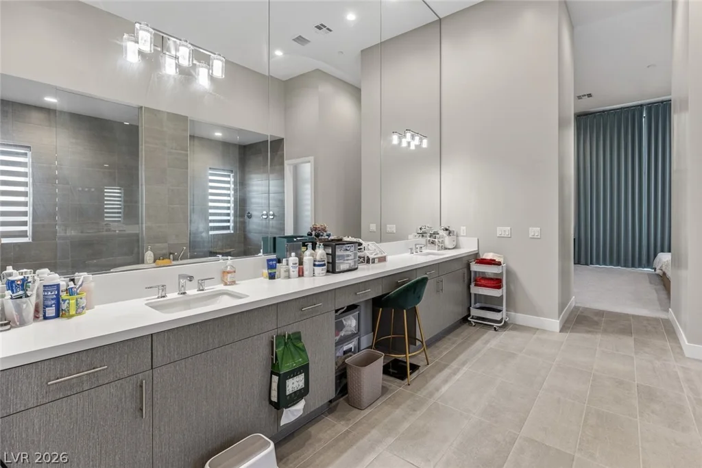 10766 Agate Cliffs, Las Vegas, NV 89135