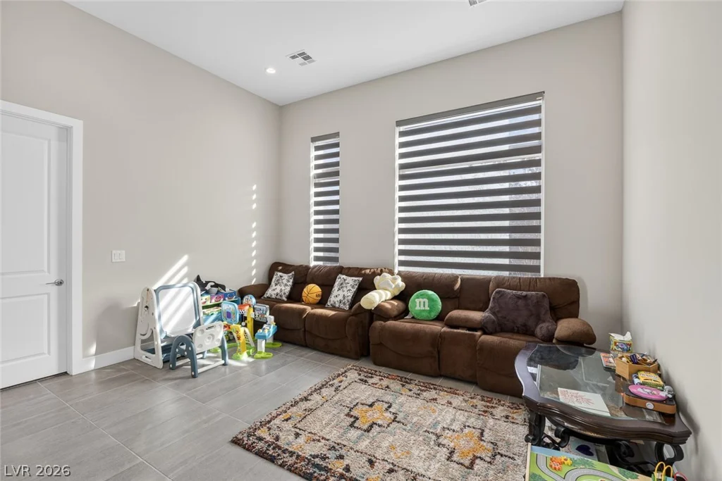 10766 Agate Cliffs, Las Vegas, NV 89135
