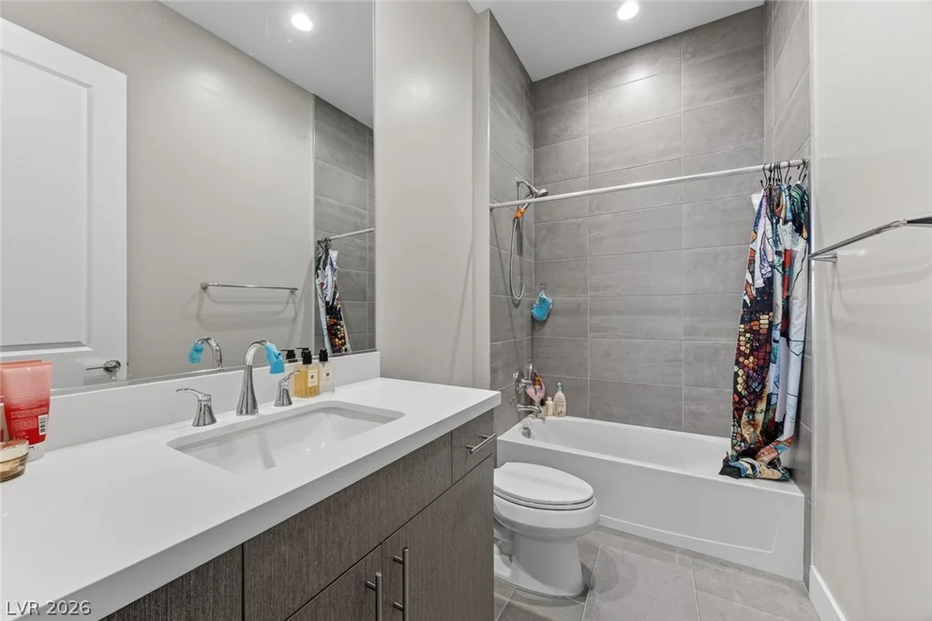 10766 Agate Cliffs, Las Vegas, NV 89135