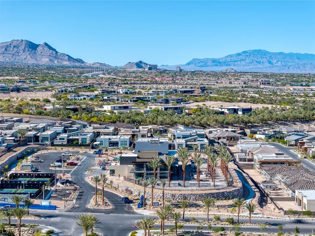 10766 Agate Cliffs, Las Vegas, NV 89135