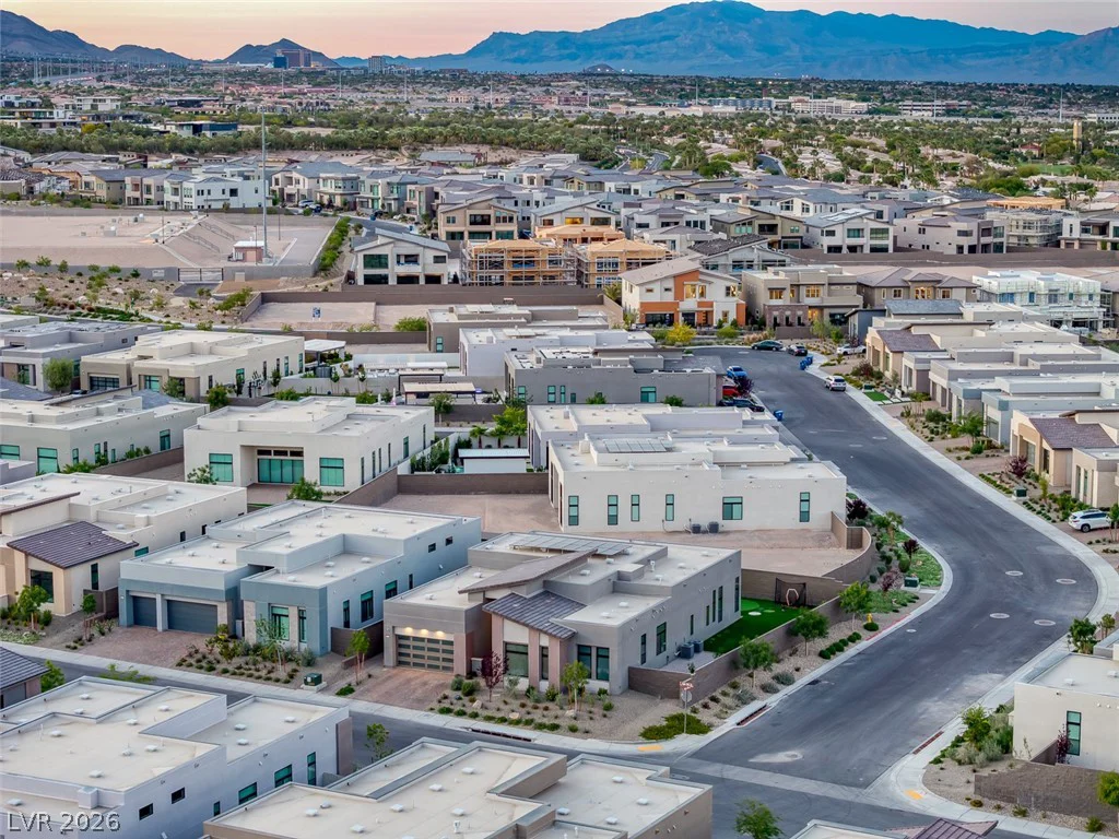 10766 Agate Cliffs, Las Vegas, NV 89135