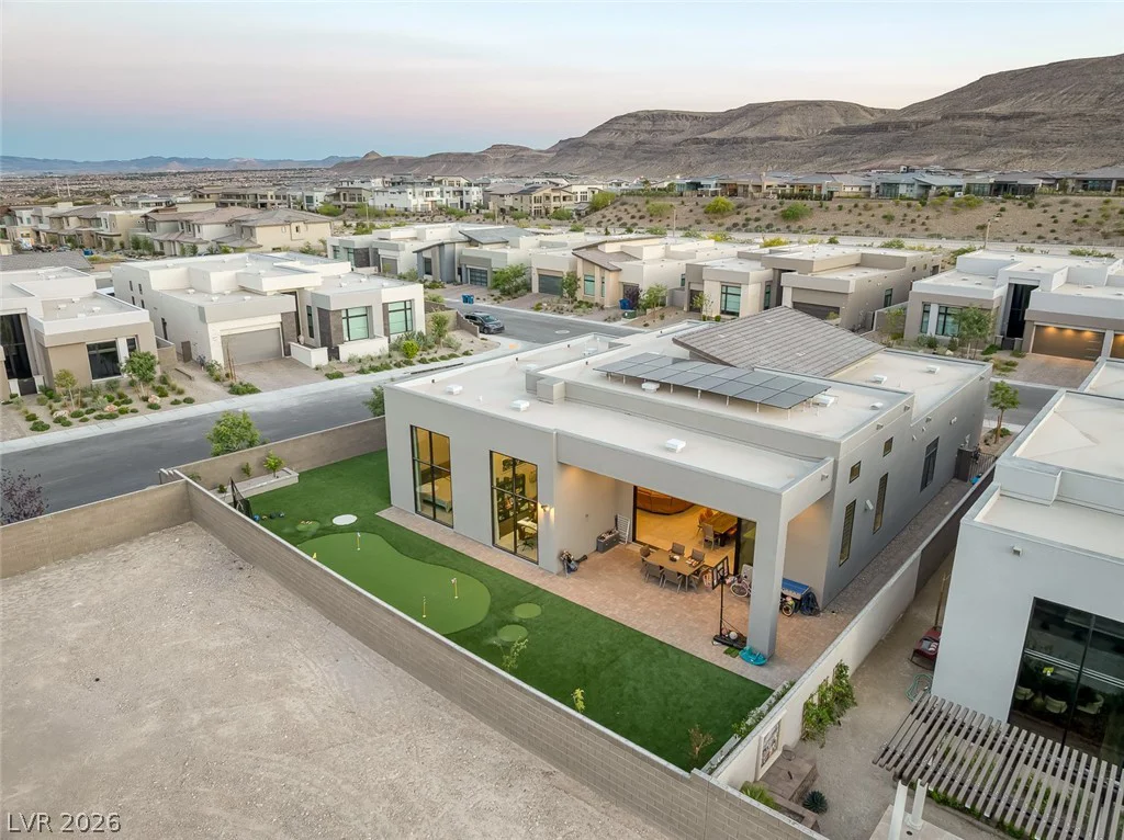 10766 Agate Cliffs, Las Vegas, NV 89135