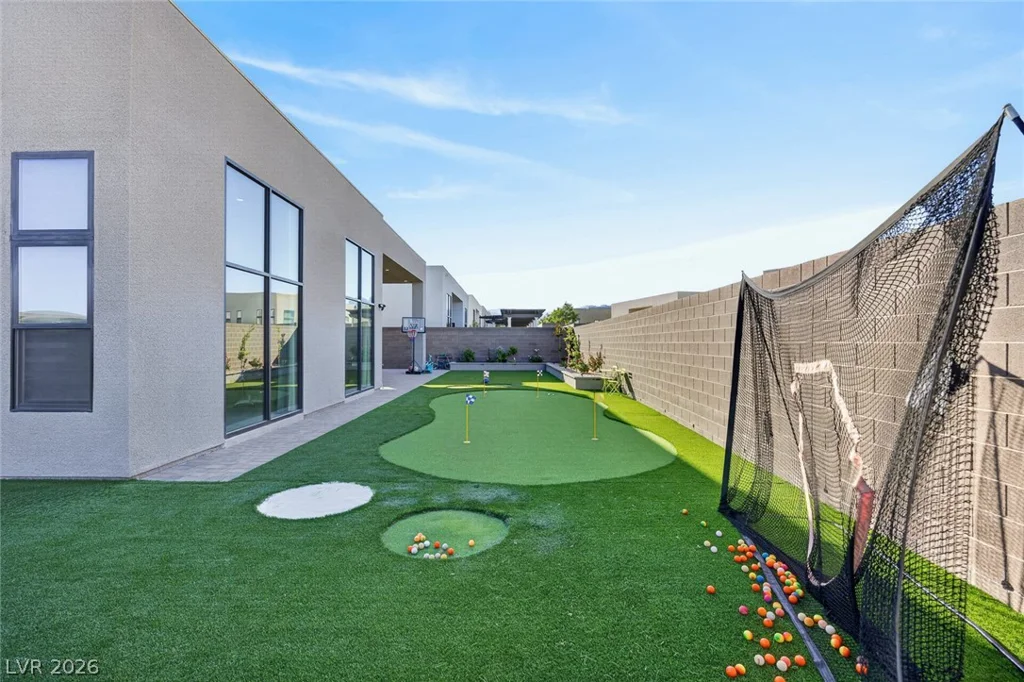 10766 Agate Cliffs, Las Vegas, NV 89135
