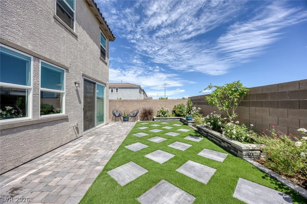 10210 Midnight Onyx, Las Vegas, NV 89141