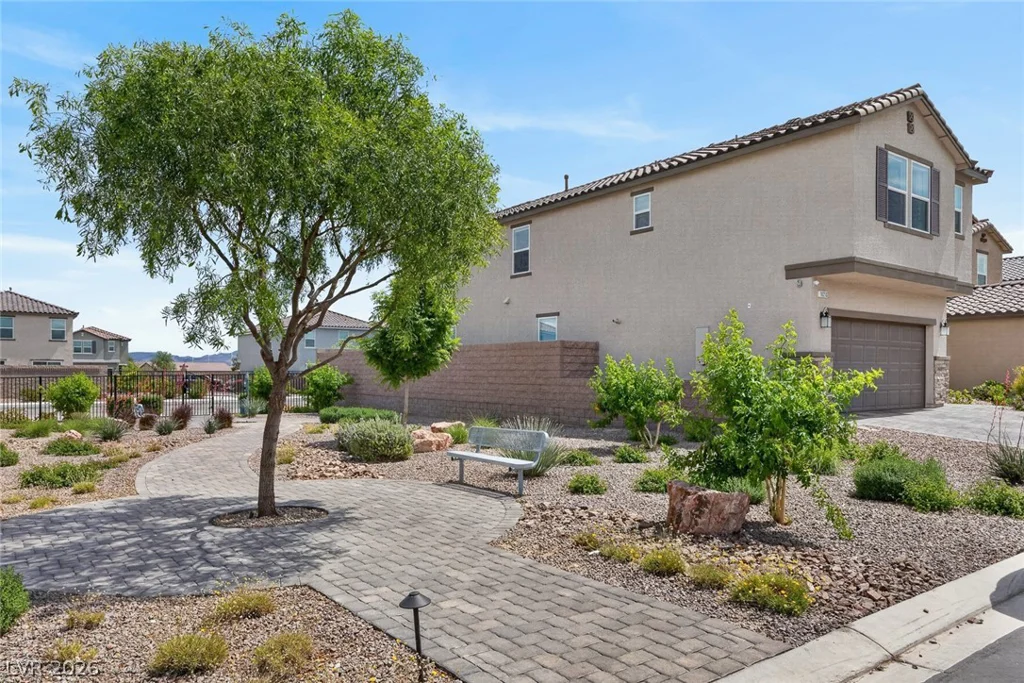 10210 Midnight Onyx, Las Vegas, NV 89141