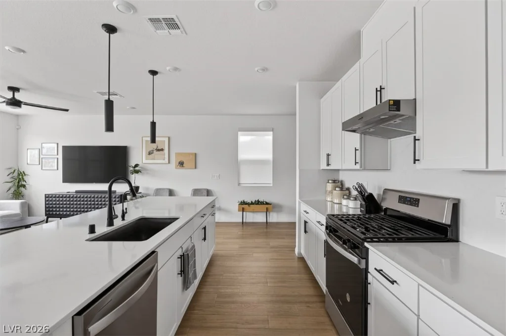 10210 Midnight Onyx, Las Vegas, NV 89141