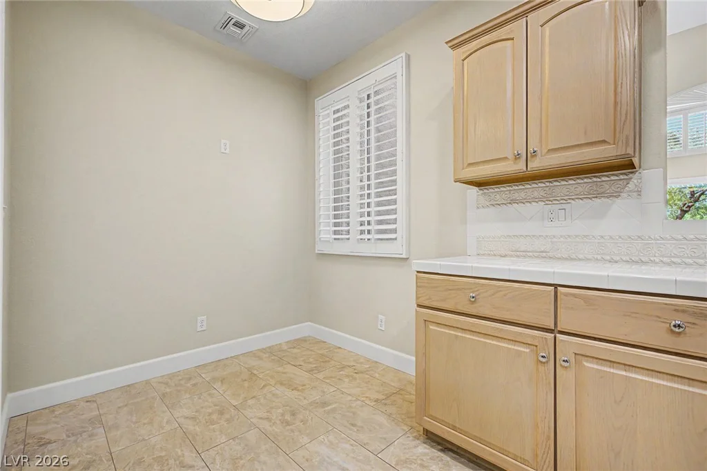 9430 Laguna Niguel, Las Vegas, NV 89134