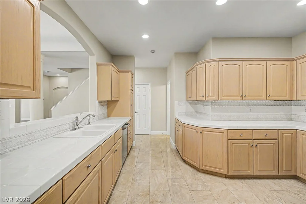 9430 Laguna Niguel, Las Vegas, NV 89134
