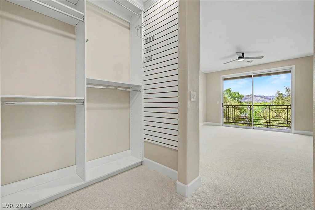 9430 Laguna Niguel, Las Vegas, NV 89134