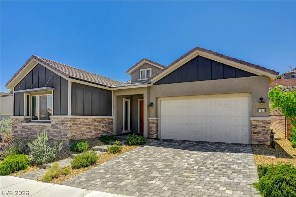 11121 Red Yucca, Las Vegas, NV 89138