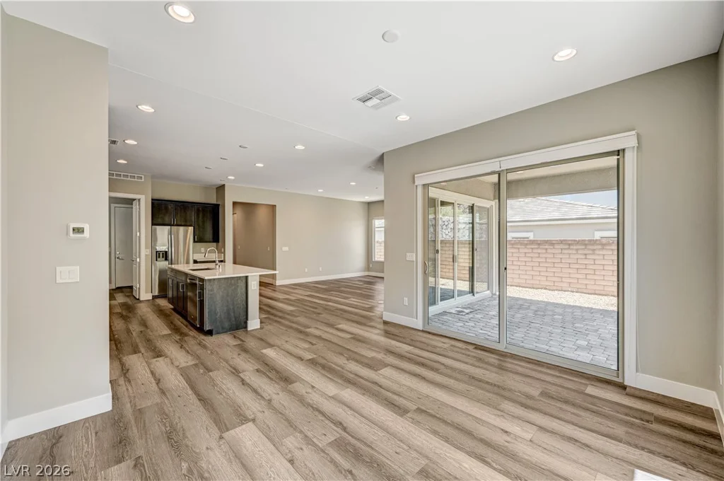 11121 Red Yucca, Las Vegas, NV 89138