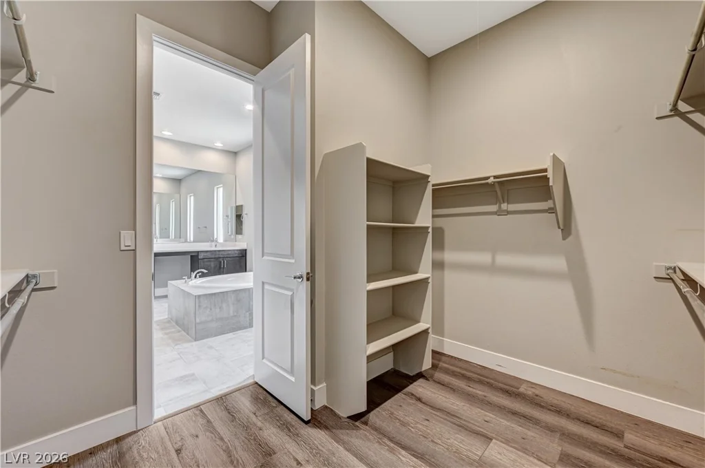 11121 Red Yucca, Las Vegas, NV 89138