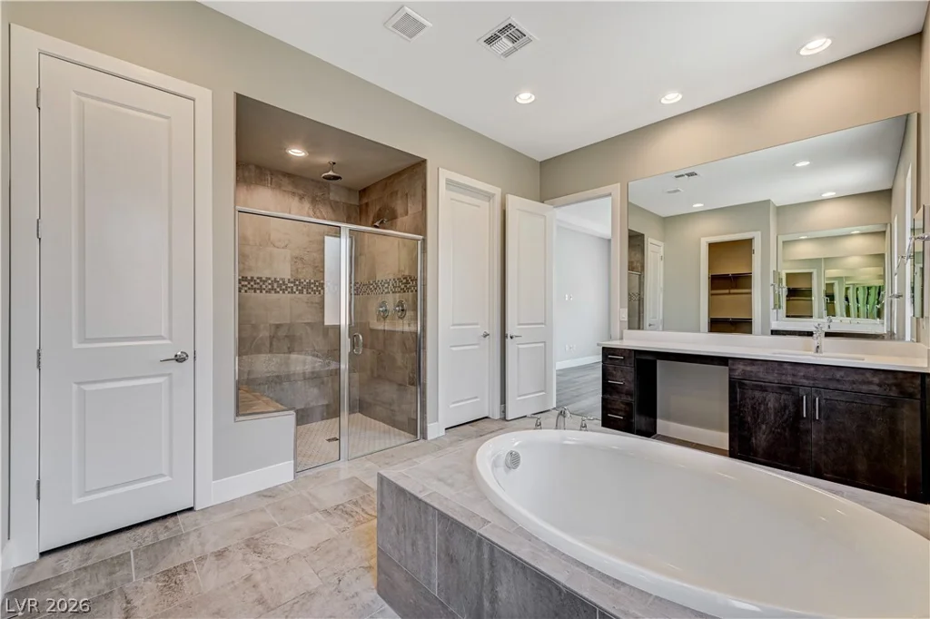 11121 Red Yucca, Las Vegas, NV 89138