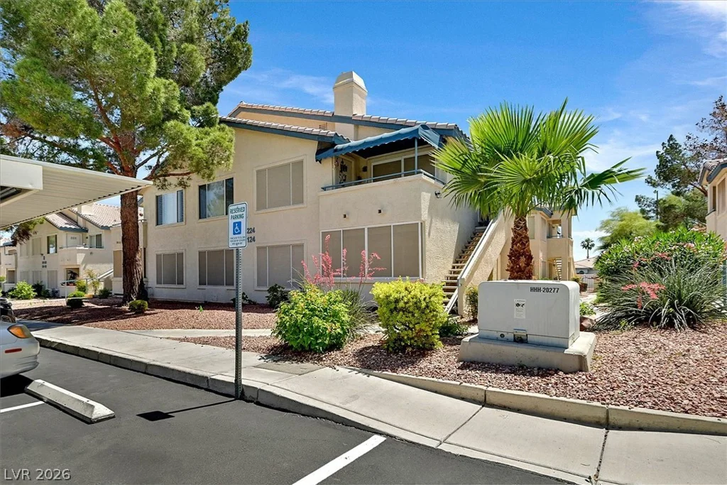 3425 Russell, Las Vegas, NV 89120
