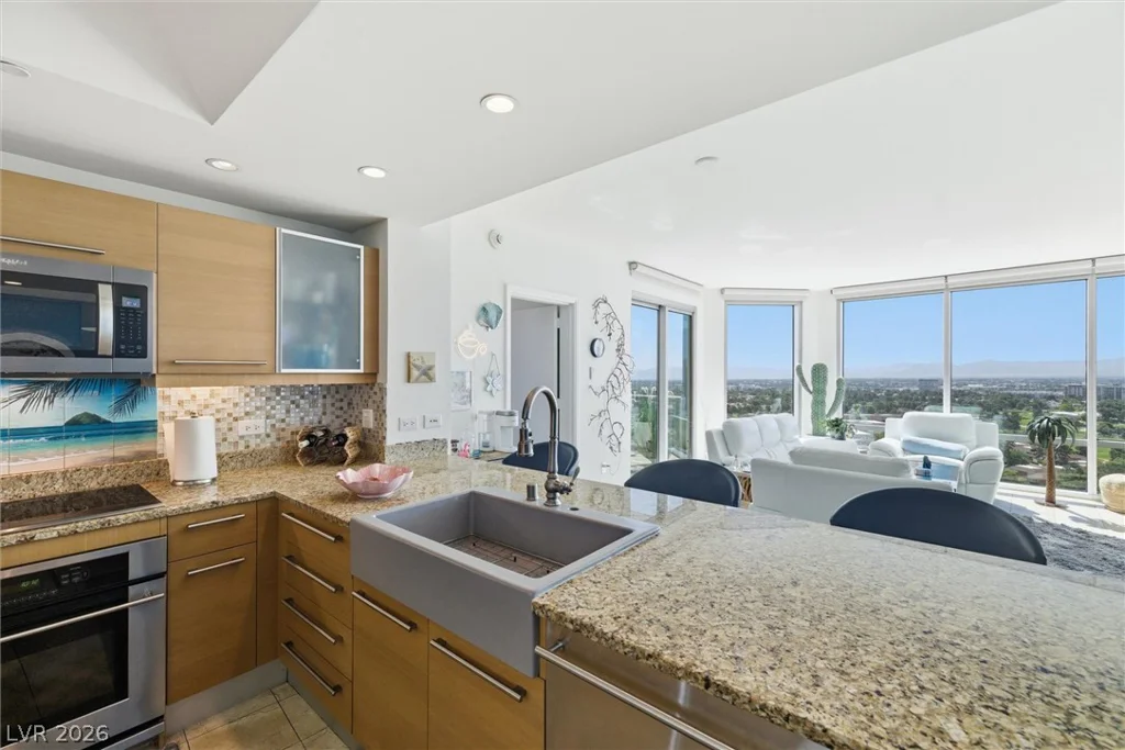 322 Karen, Las Vegas, NV 89109