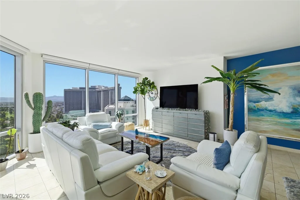 322 Karen, Las Vegas, NV 89109