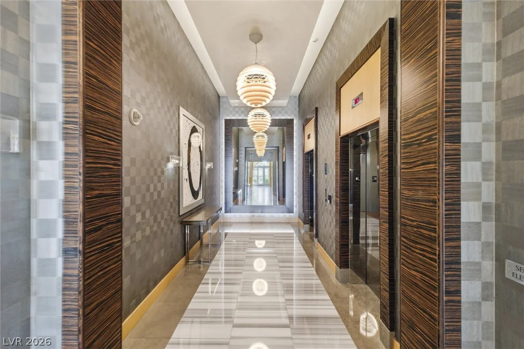 322 Karen, Las Vegas, NV 89109