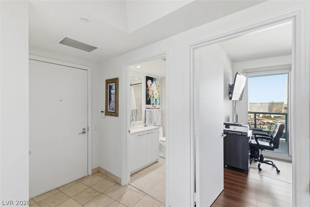 322 Karen, Las Vegas, NV 89109