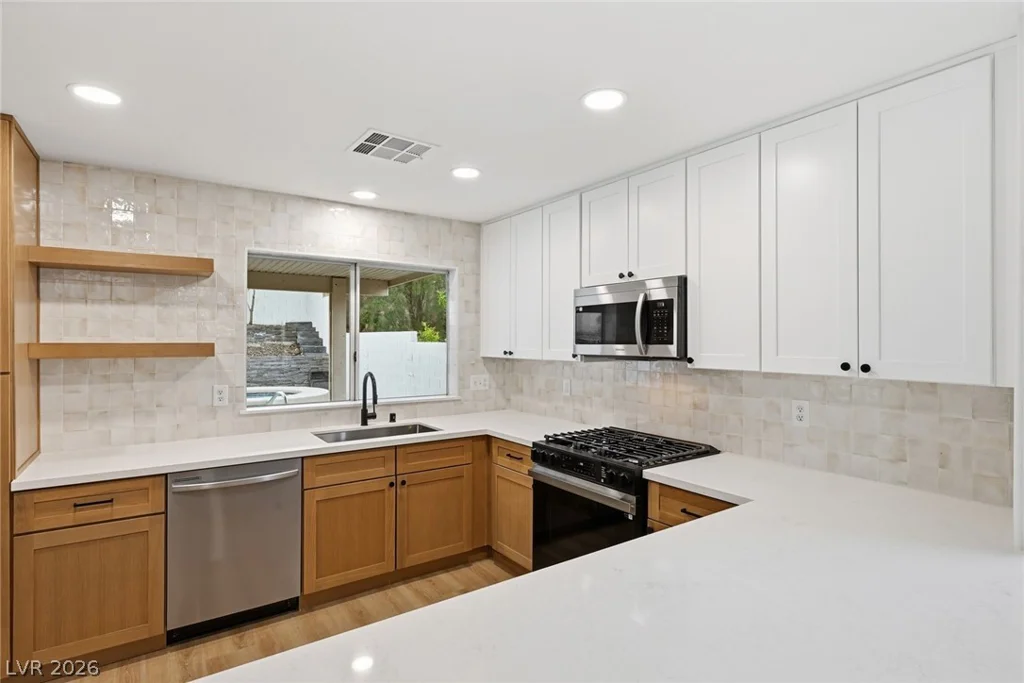 3929 Marble Mountain, Las Vegas, NV 89129